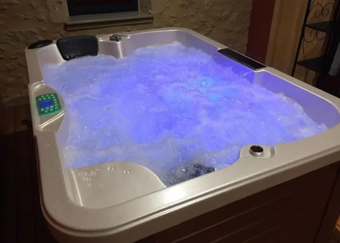 Exceptionnel Loft Style Industriel Equipe 15 Personnes Avec Piscine Et Jacuzzi *