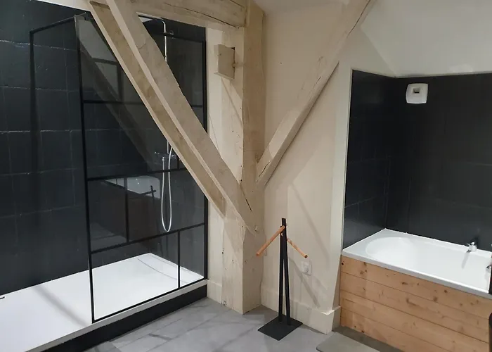 Exceptionnel Loft Style Industriel Equipe 15 Personnes Avec Piscine Et Jacuzzi 別荘 *